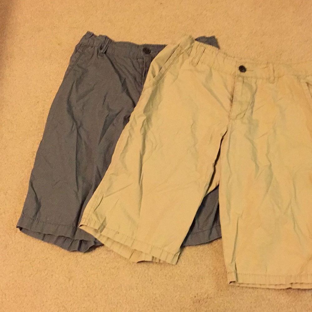 Boys sz 20 Arizona flat front shorts in EUC